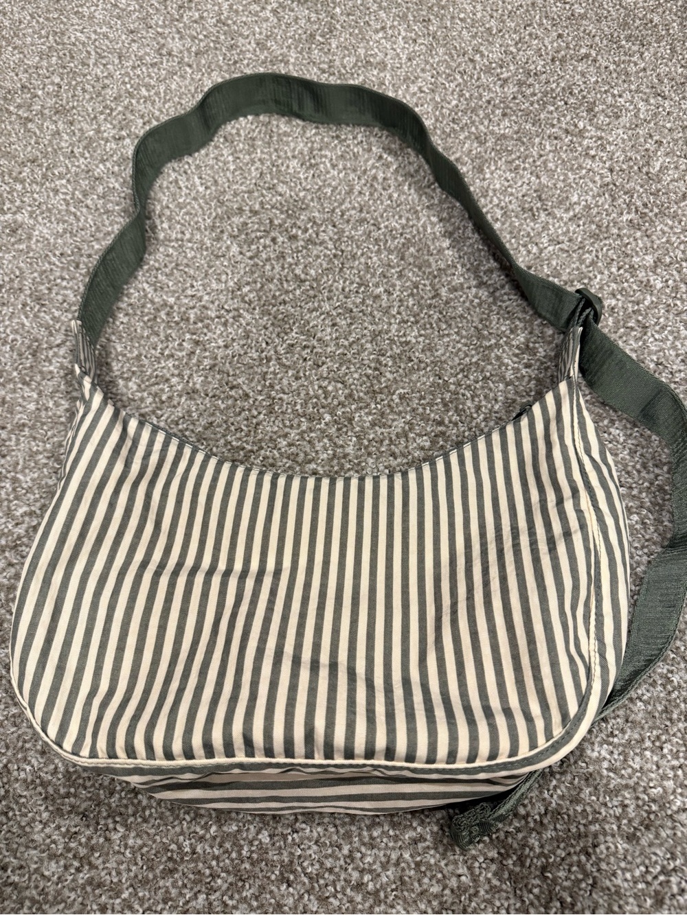 Baggu Medium Nylon Crescent Bag Stripe Sold Out